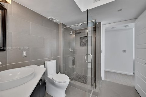 Condo in Sunny Isles Beach, Florida, 3 bedrooms  № 2053095 - photo 24