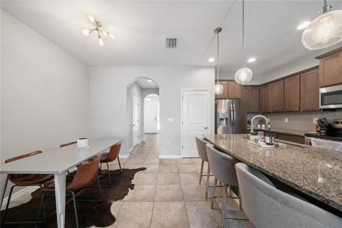 Touwnhouse à vendre à Sarasota, Floride: 3 chambres, 160.16 m2 № 2341569 - photo 9