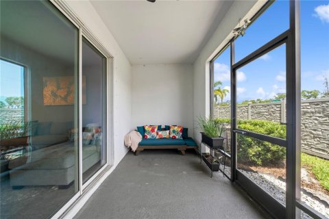 Touwnhouse à vendre à Sarasota, Floride: 3 chambres, 160.16 m2 № 2341569 - photo 26