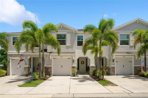 Touwnhouse à vendre à Sarasota, Floride: 3 chambres, 160.16 m2 № 2341569 - photo 2