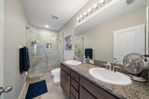 Touwnhouse à vendre à Sarasota, Floride: 3 chambres, 160.16 m2 № 2341569 - photo 19