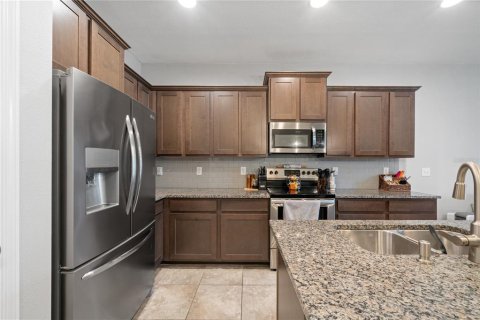 Touwnhouse à vendre à Sarasota, Floride: 3 chambres, 160.16 m2 № 2341569 - photo 6