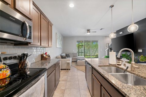 Touwnhouse à vendre à Sarasota, Floride: 3 chambres, 160.16 m2 № 2341569 - photo 7