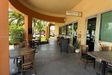 Immobilier commercial à vendre à Miami, Floride № 2170007 - photo 6