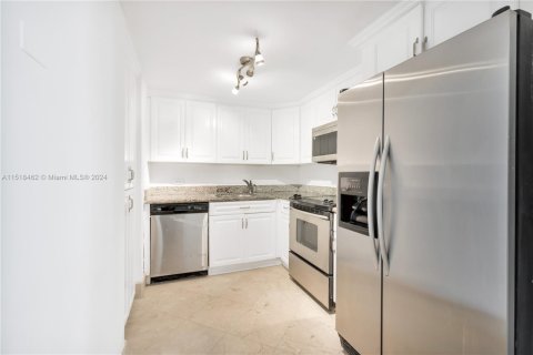 Condo in Miami, Florida, 2 bedrooms  № 1764136 - photo 29