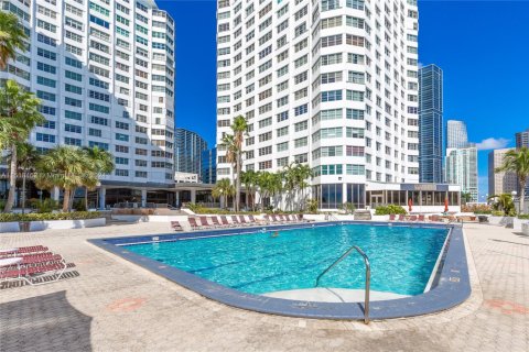 Condo in Miami, Florida, 2 bedrooms  № 1764136 - photo 5