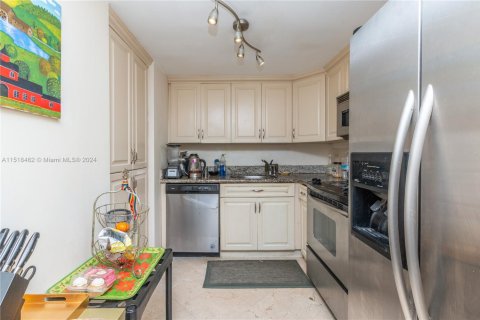 Condo in Miami, Florida, 2 bedrooms  № 1764136 - photo 25