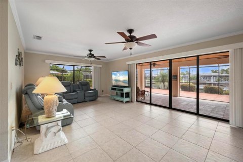 Villa ou maison à vendre à Punta Gorda, Floride: 3 chambres, 217.02 m2 № 2148154 - photo 7