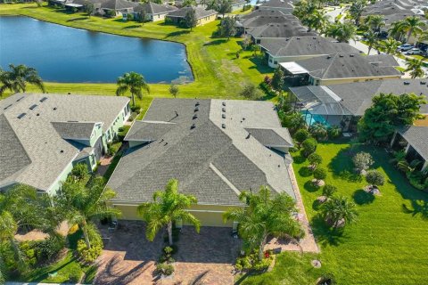 Adosado en venta en Sun City Center, Florida, 2 dormitorios, 154.96 m2 № 1828400 - foto 1
