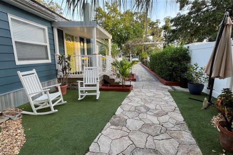 Villa ou maison à vendre à Tampa, Floride: 4 chambres, 120.4 m2 № 2267007 - photo 7