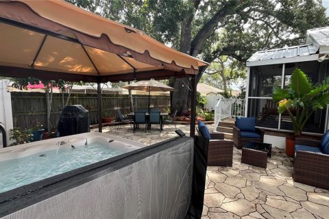 Villa ou maison à vendre à Tampa, Floride: 4 chambres, 120.4 m2 № 2267007 - photo 30