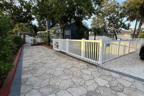 Villa ou maison à vendre à Tampa, Floride: 4 chambres, 120.4 m2 № 2267007 - photo 5