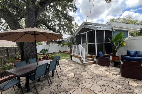 Villa ou maison à vendre à Tampa, Floride: 4 chambres, 120.4 m2 № 2267007 - photo 28