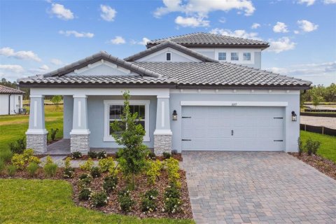 House in Zephyrhills, Florida 5 bedrooms, 277.59 sq.m. № 1559980 - photo 2