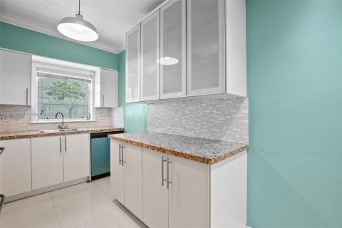 Condominio en venta en Hollywood, Florida, 2 dormitorios, 99.87 m2 № 1743985 - foto 11