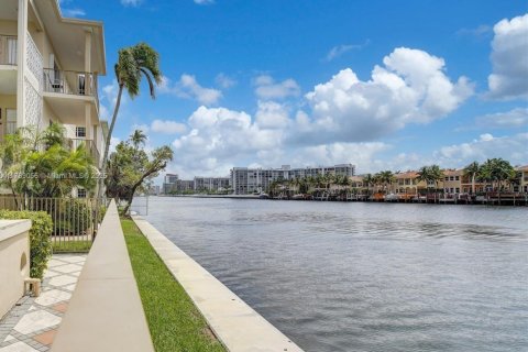 Condominio en venta en Hollywood, Florida, 2 dormitorios, 99.87 m2 № 1743985 - foto 22