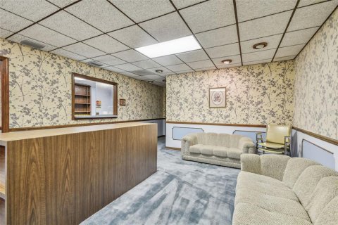 Commercial property in Brandon, Florida 135.64 sq.m. № 1614965 - photo 6