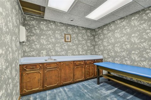 Commercial property in Brandon, Florida 135.64 sq.m. № 1614965 - photo 14