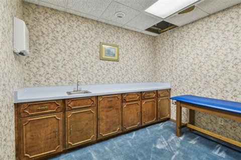 Commercial property in Brandon, Florida 135.64 sq.m. № 1614965 - photo 11