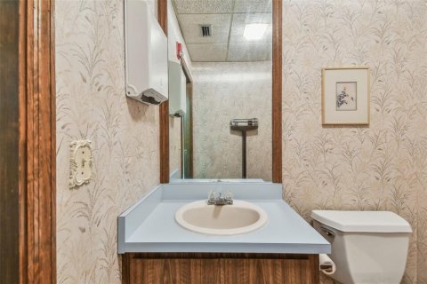 Commercial property in Brandon, Florida 135.64 sq.m. № 1614965 - photo 10