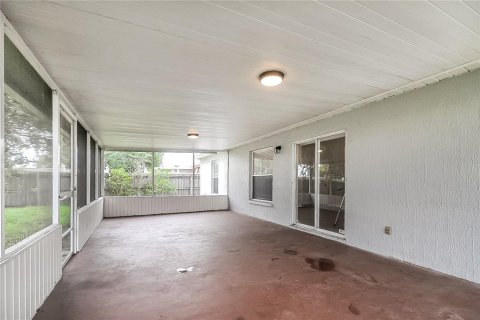Casa en alquiler en Winter Haven, Florida, 3 dormitorios, 118.54 m2 № 1913963 - foto 6