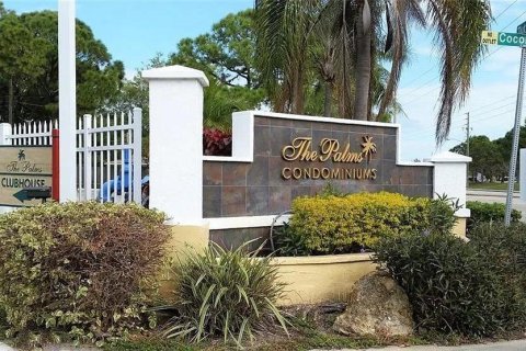 Condo in Sarasota, Florida, 2 bedrooms  № 1722064 - photo 2