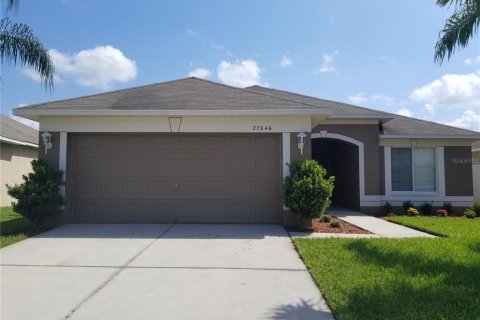 Villa ou maison à louer à Wesley Chapel, Floride: 3 chambres, 143.44 m2 № 2402845 - photo 4