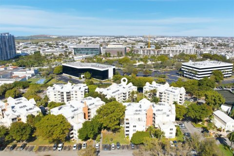 Copropriété à vendre à Doral, Floride: 1 chambre, 75.25 m2 № 2008485 - photo 24