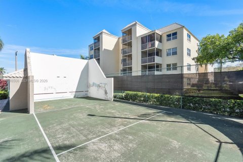 Copropriété à vendre à Doral, Floride: 1 chambre, 75.25 m2 № 2008485 - photo 17