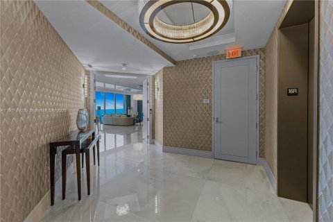Copropriété à vendre à Sunny Isles Beach, Floride: 4 chambres, 358.05 m2 № 1951757 - photo 29