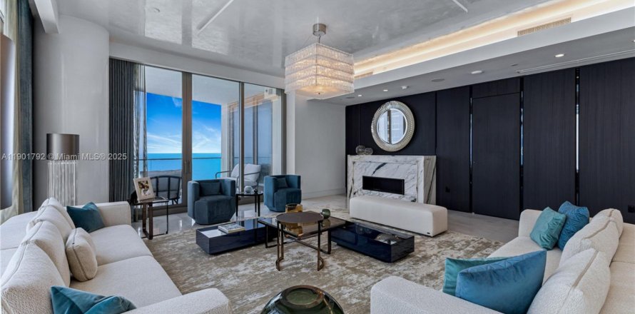 Condo à Sunny Isles Beach, Floride, 4 chambres  № 1951757