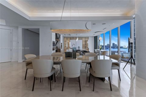 Copropriété à vendre à Sunny Isles Beach, Floride: 4 chambres, 358.05 m2 № 1951757 - photo 8
