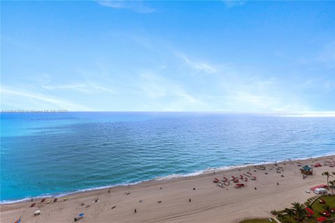Copropriété à vendre à Sunny Isles Beach, Floride: 4 chambres, 358.05 m2 № 1951757 - photo 28