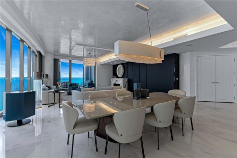 Copropriété à vendre à Sunny Isles Beach, Floride: 4 chambres, 358.05 m2 № 1951757 - photo 5