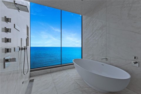 Copropriété à vendre à Sunny Isles Beach, Floride: 4 chambres, 358.05 m2 № 1951757 - photo 16