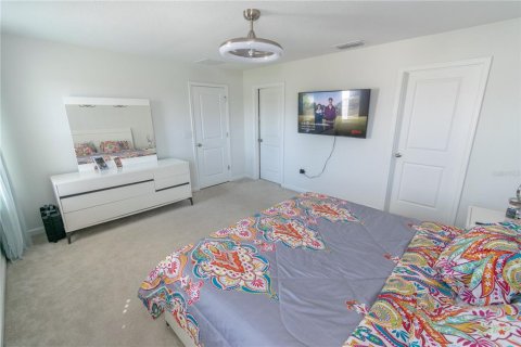 Casa en alquiler en Kissimmee, Florida, 4 dormitorios, 190.26 m2 № 1915335 - foto 13