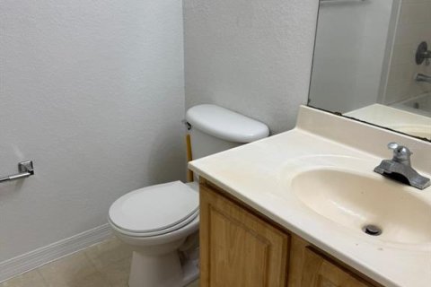 Adosado en alquiler en Kissimmee, Florida, 3 dormitorios, 120.4 m2 № 1837950 - foto 4