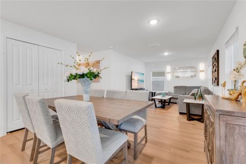 Casa en venta en Apopka, Florida, 3 dormitorios, 140.75 m2 № 2322296 - foto 7