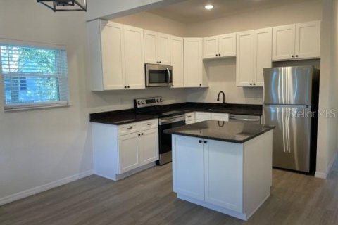 Apartment in Clearwater, Florida 3 bedrooms, 103.12 sq.m. № 2238228 - photo 4