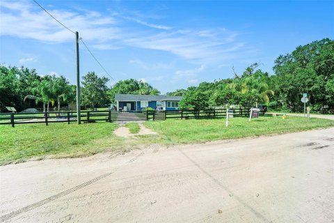 House in Dade City, Florida 3 bedrooms, 98.1 sq.m. № 1854237 - photo 14