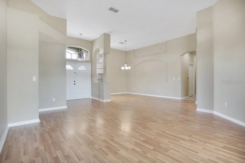 House in Orlando, Florida 4 bedrooms, 250.09 sq.m. № 1910177 - photo 3