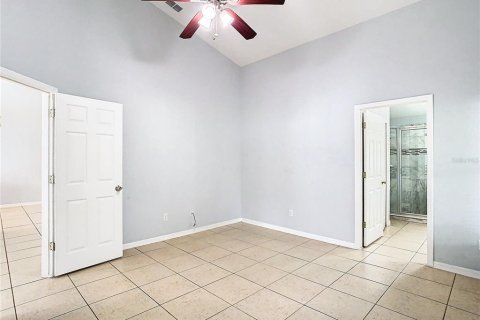 House in Orlando, Florida 3 bedrooms, 145.95 sq.m. № 1277729 - photo 24