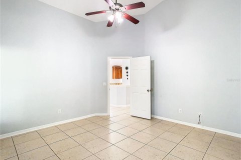 House in Orlando, Florida 3 bedrooms, 145.95 sq.m. № 1277729 - photo 23