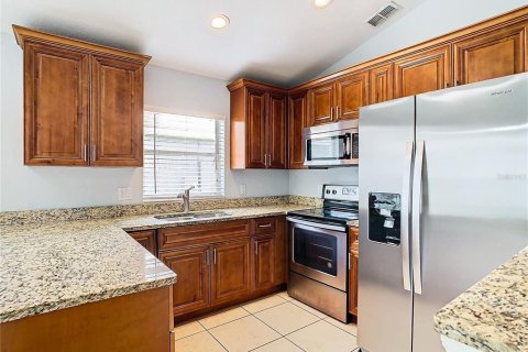 House in Orlando, Florida 3 bedrooms, 145.95 sq.m. № 1277729 - photo 12
