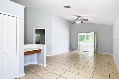 House in Orlando, Florida 3 bedrooms, 145.95 sq.m. № 1277729 - photo 17
