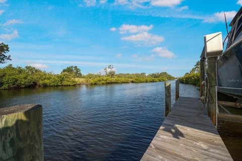 Casa en venta en Apollo Beach, Florida, 3 dormitorios, 140.19 m2 № 1725554 - foto 5