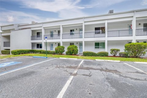 Condo in Clearwater, Florida, 1 bedroom  № 1767480 - photo 2