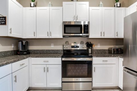 Townhouse in Holiday, Florida 3 bedrooms, 151.8 sq.m. № 2092161 - photo 21