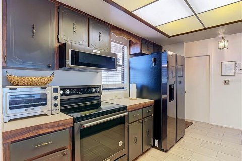 House in Spring Hill, Florida 2 bedrooms, 102.75 sq.m. № 2218843 - photo 7