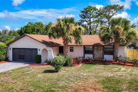 House in Spring Hill, Florida 2 bedrooms, 102.75 sq.m. № 2218843 - photo 3